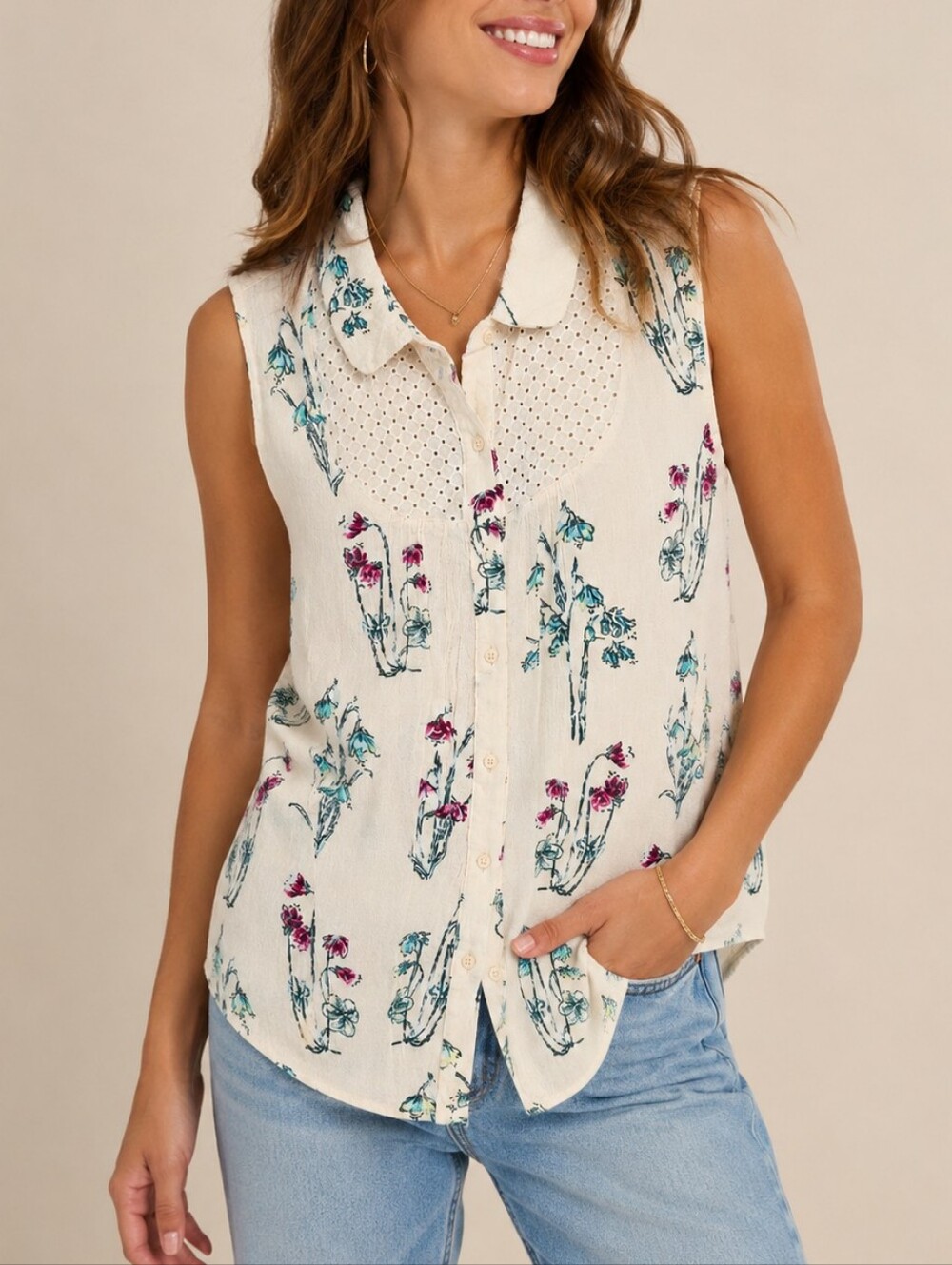 Disney LC Lauren Conrad Floral Blouse L Cream Sleeveless Cottagecore Alice